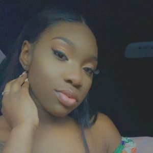 Meet your Posher, Kaylin
